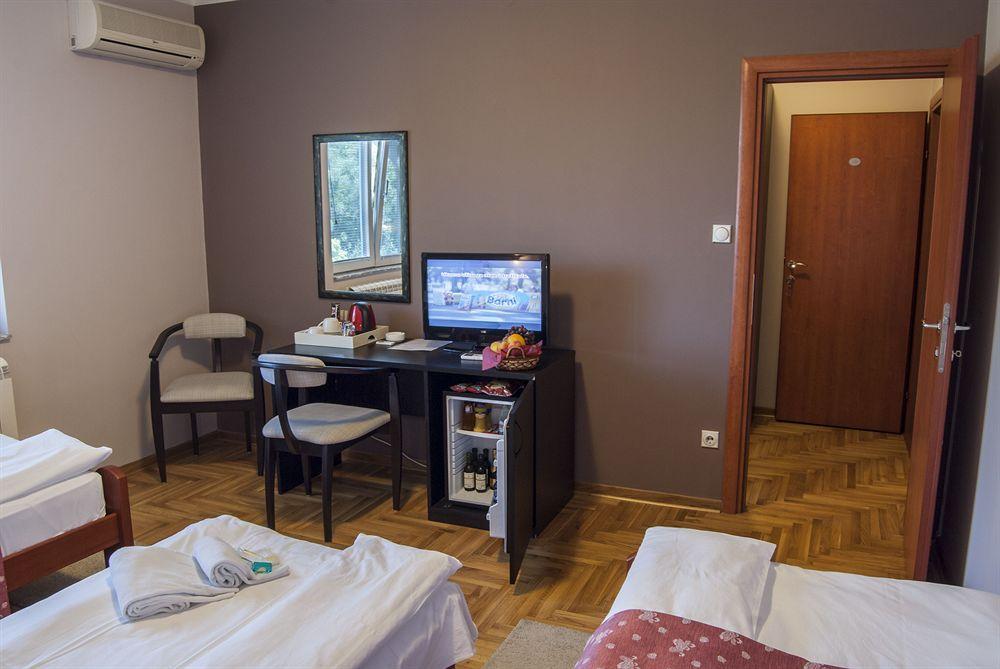 Villa Forest Belgrado Esterno foto