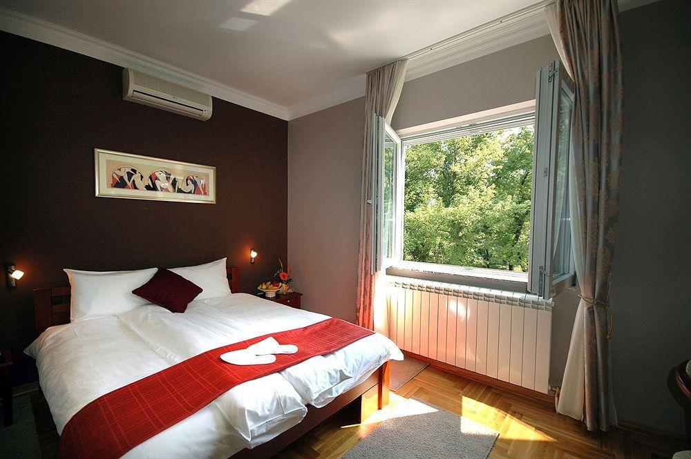 Villa Forest Belgrado Esterno foto