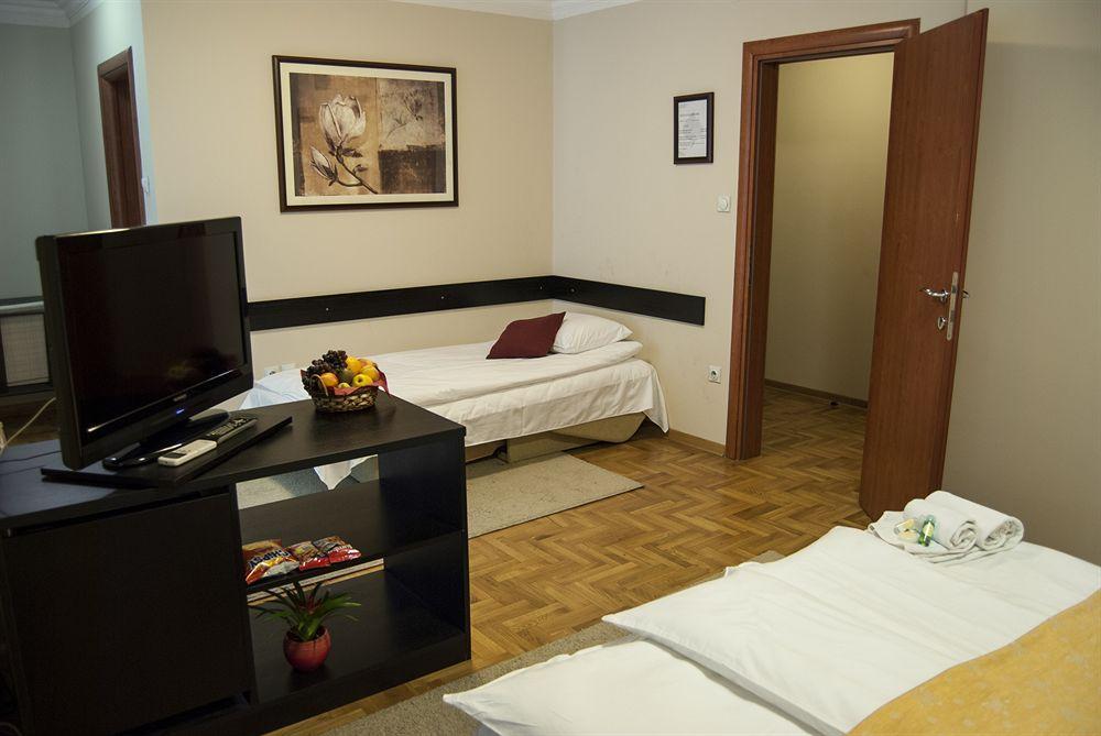 Villa Forest Belgrado Esterno foto