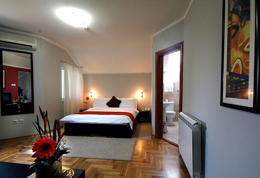 Villa Forest Belgrado Esterno foto