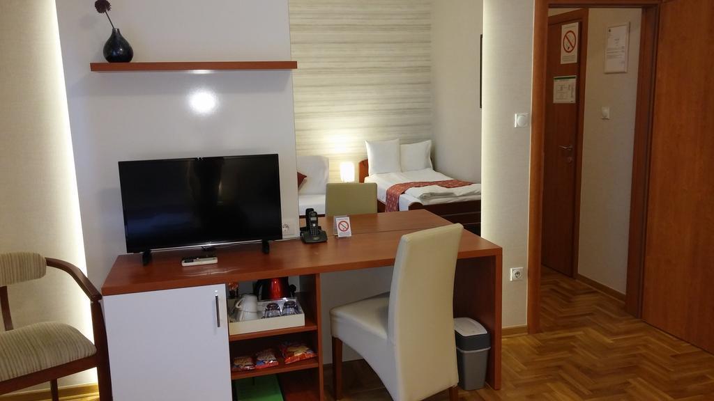 Villa Forest Belgrado Esterno foto