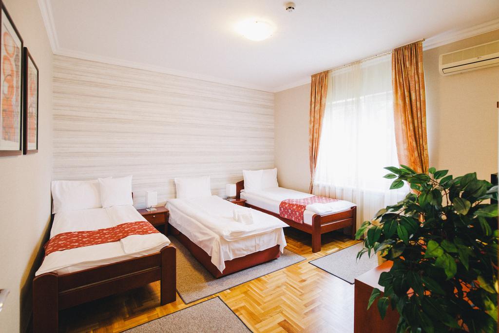 Villa Forest Belgrado Esterno foto