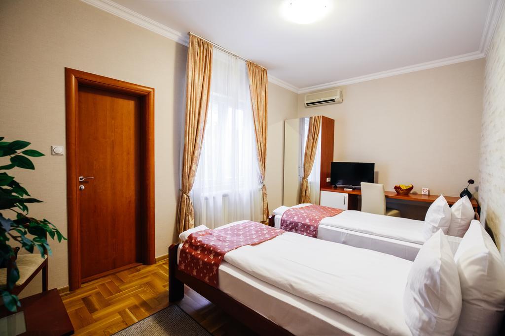 Villa Forest Belgrado Esterno foto
