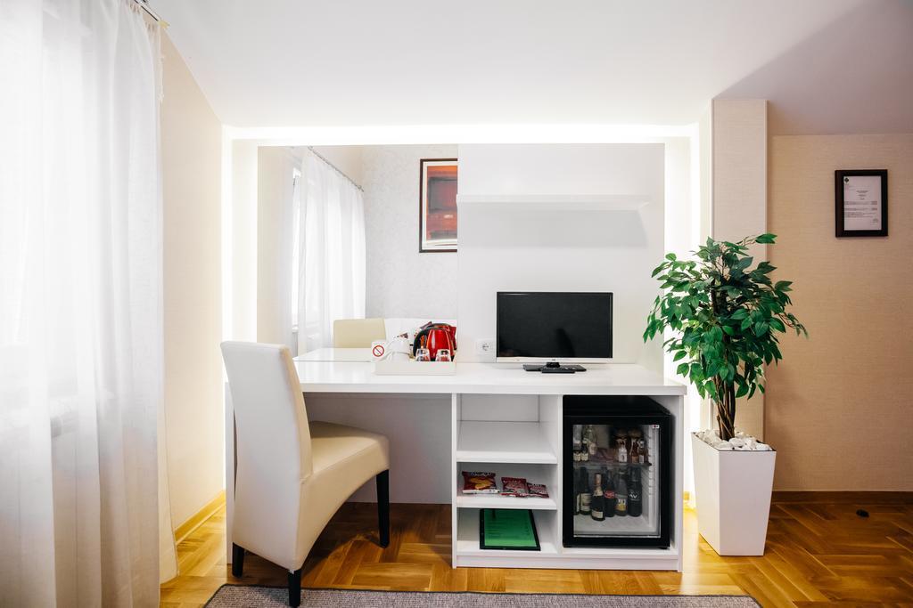 Villa Forest Belgrado Esterno foto