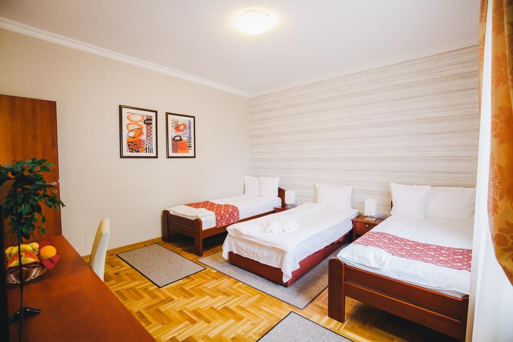 Villa Forest Belgrado Esterno foto