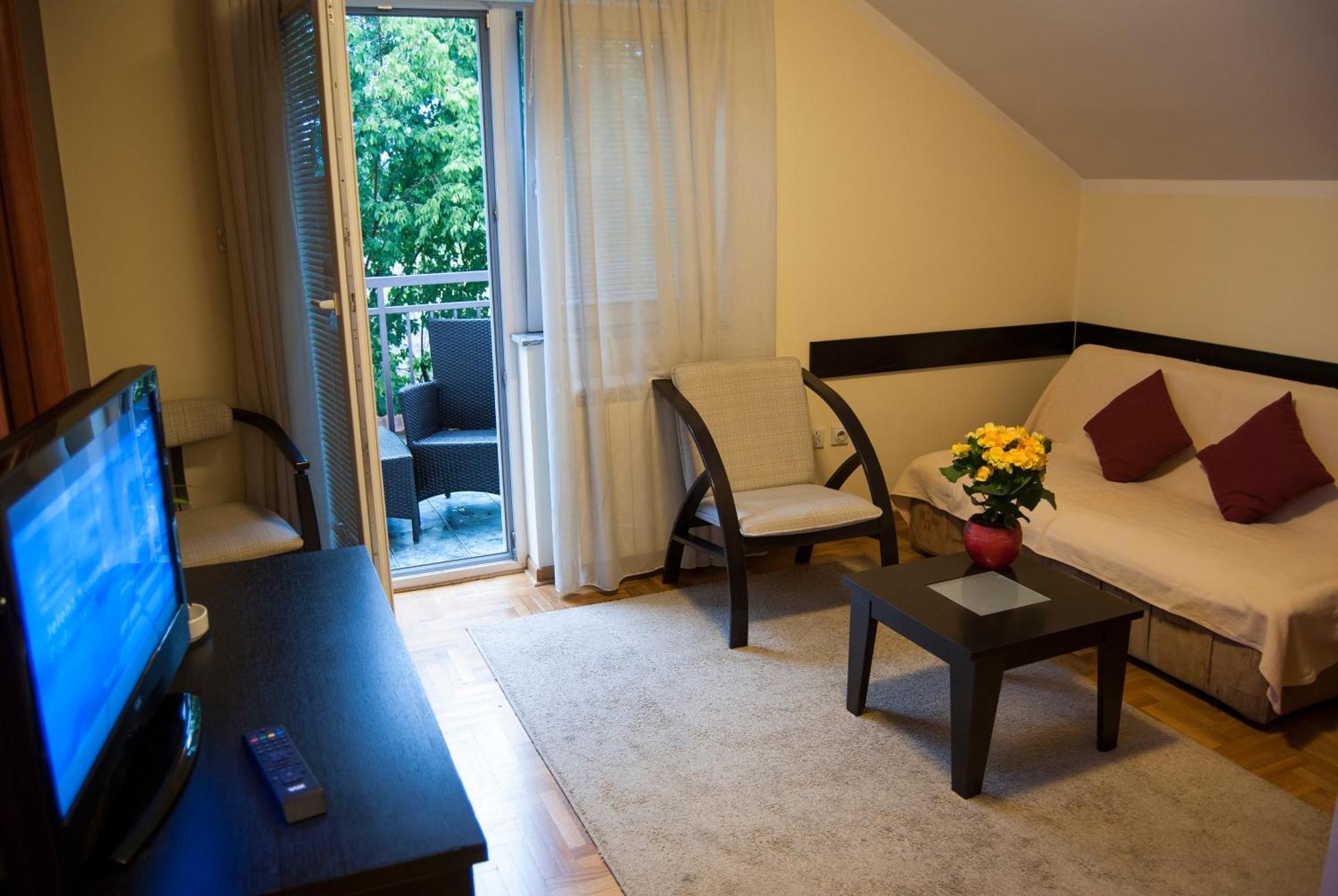 Villa Forest Belgrado Esterno foto